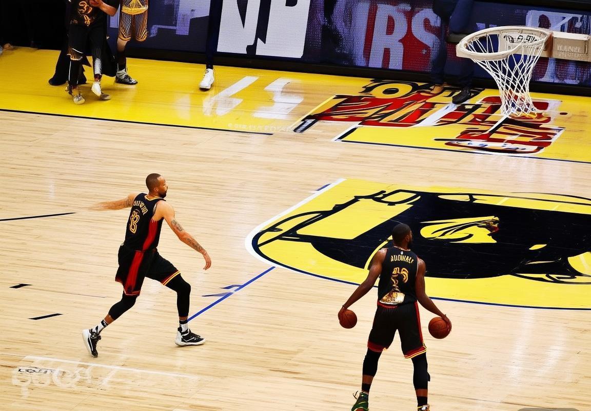 佐加斯顿与马：巅峰对决解析：技术与潜力的较量